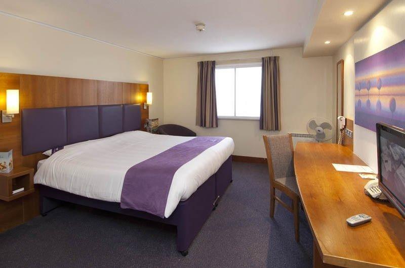 Premier Inn Nottingham Arena Esterno foto